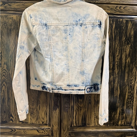 Washed out Jean jacket - Picture 4 of 4